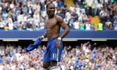 米兰体育官网-东决关键战焦点战，上海队压制雷霆，战术纪律铸就唯一性