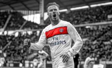 ac米兰官网-紫金风暴，湖人全面压制猛龙，季后赛焦点战彰显王者底蕴