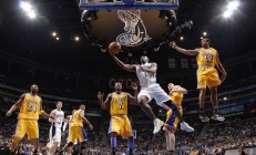 ac米兰下载-阿什拉夫关键时刻站出来，加纳冲垮芬兰—非洲足球的韧性之光