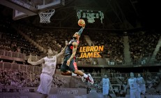 米兰登录入口-奥地利式铁血与蓝黑军团的碰撞，欧冠决赛焦点战的战术革命