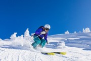 米兰体育网页版-冰山在烈焰中融化，2026世界杯H组，厄瓜多尔险胜冰岛，梅西致命一击点燃南美荣光