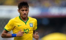 米兰-F1新赛季揭幕战之夜，塔图姆数据全面爆炸，速度与激情的双重交响