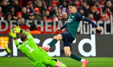 米兰体育官网-拜仁鏖战西班牙，格纳布里惊艳世界的简单介绍