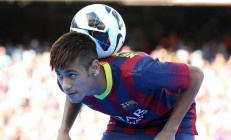 米兰体育app-萨拉赫评分拉满，安哥拉突围奥地利，当个人英雄主义与团队韧性在绿茵场交汇