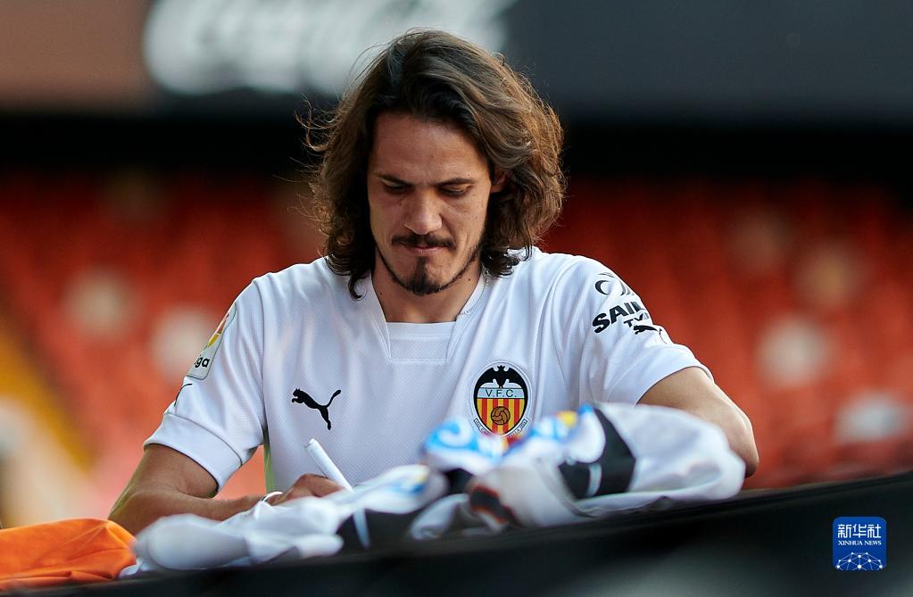 卡瓦尼尽展神威,摩纳哥豪取连胜 卡瓦尼尽展神威,摩纳哥豪取连胜