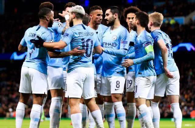 包含曼城客场告急，蓝月亮遭遇双杀的词条