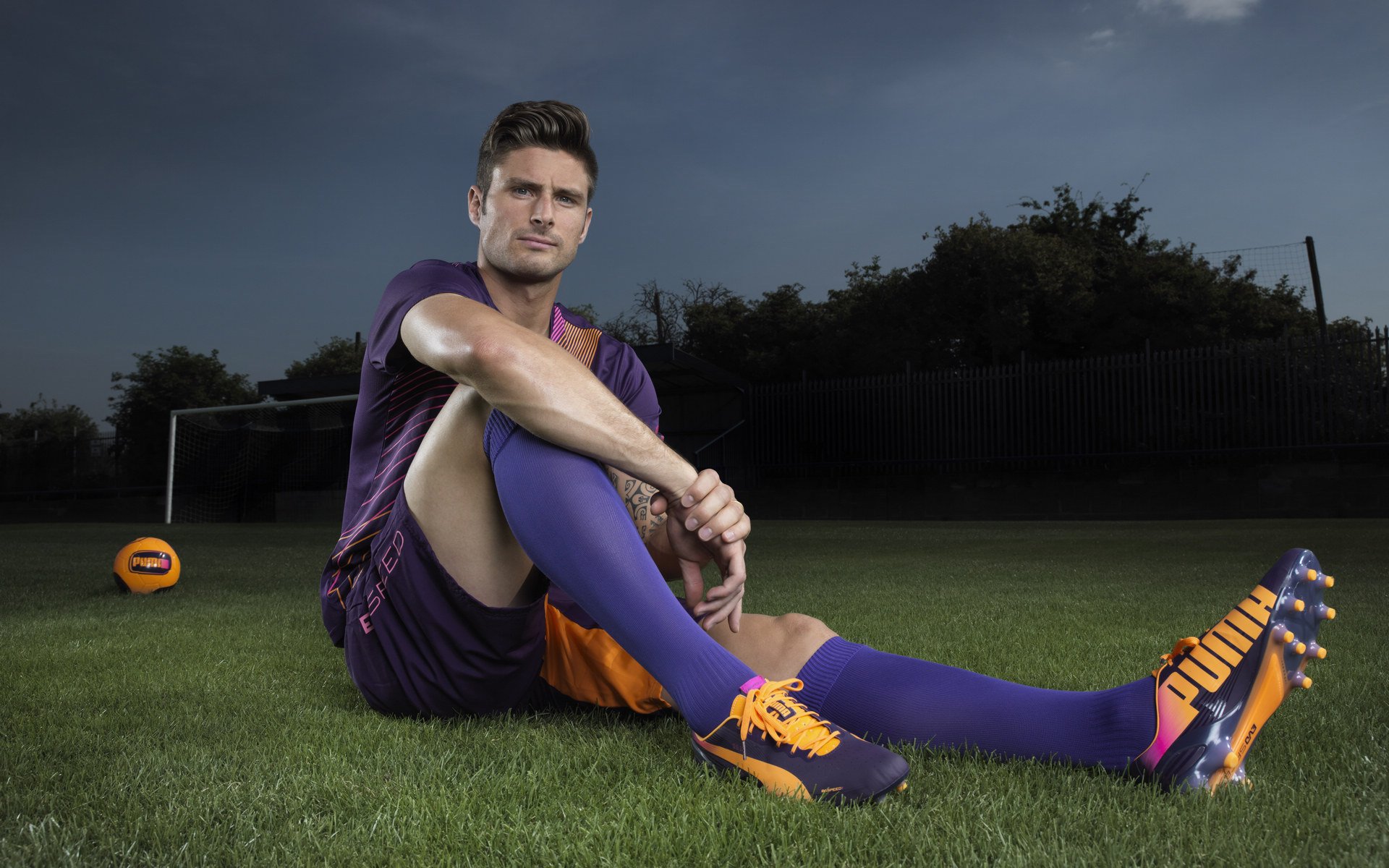 奥地利式铁血与蓝黑军团的碰撞，欧冠决赛焦点战的战术革命